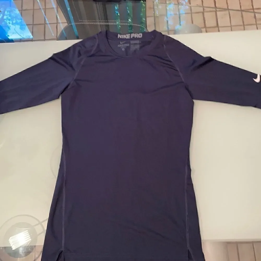 Nike pro dry fit small navy